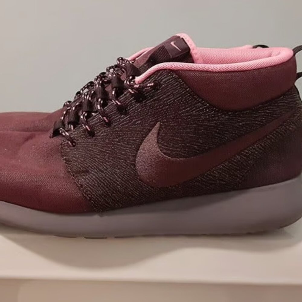 Nike Roshe One Mid - City Pack - NYC - Size 13
